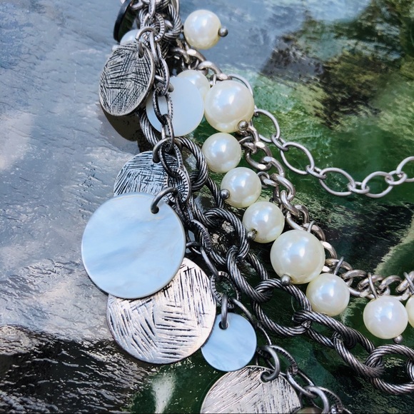 Multi-Strand Pearl & Silver-Tone Disc & Chain - Picture 6 of 8